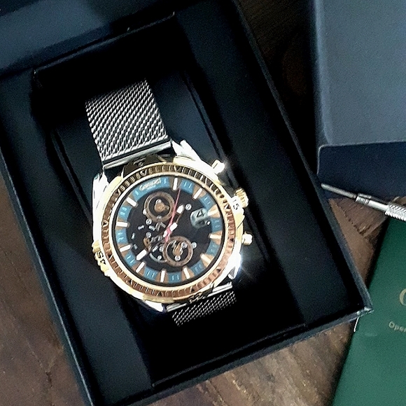 GAMAGES..VANGUARD TWO TONE TEAL..LIMITED EDITION WATCH... - Picture 1 of 16